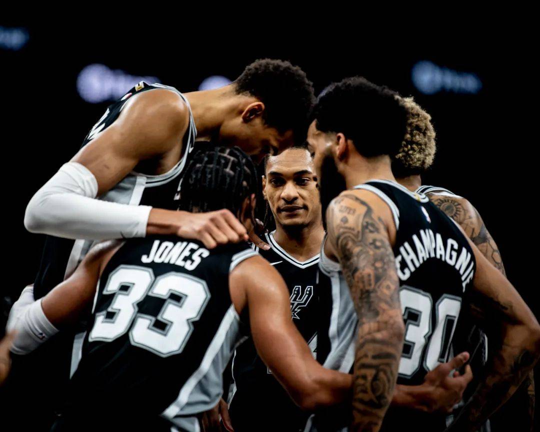 带动进攻的 带动进攻的